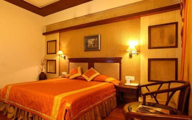 Hotel Klg International Zirakpur Luaran gambar