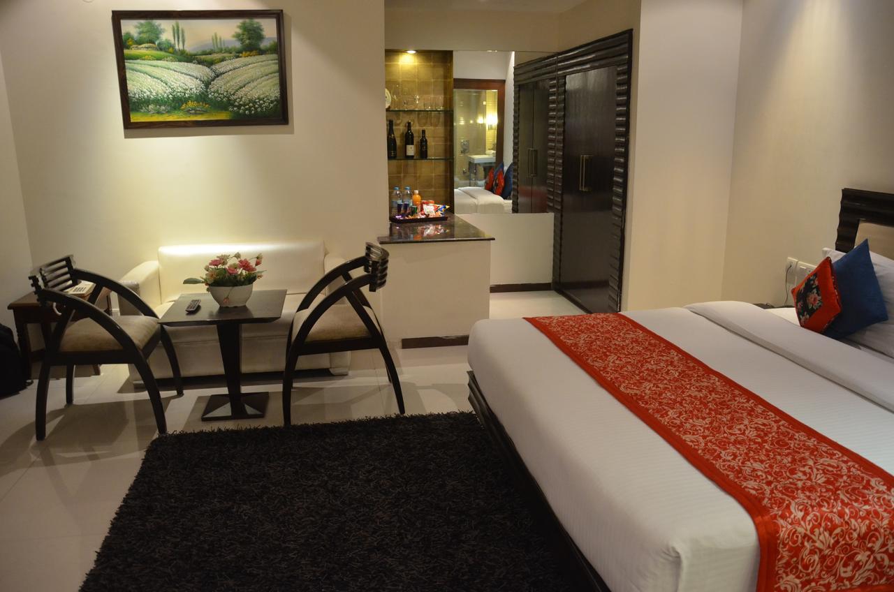 Hotel Klg International Zirakpur Luaran gambar