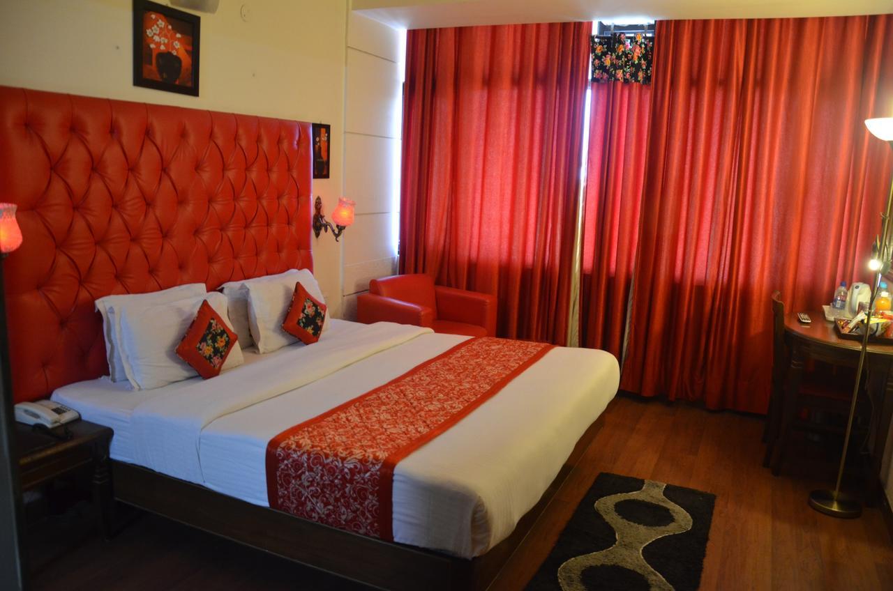 Hotel Klg International Zirakpur Luaran gambar