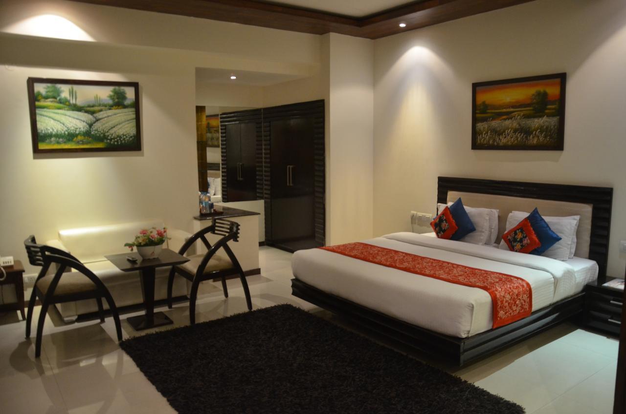 Hotel Klg International Zirakpur Luaran gambar